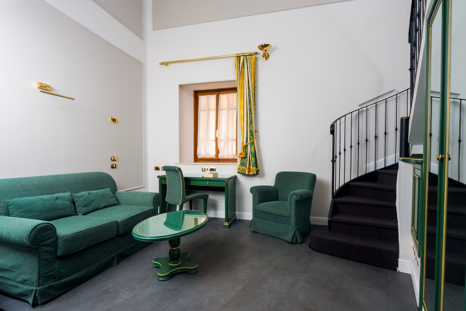 Villa S. Giovanni, 11