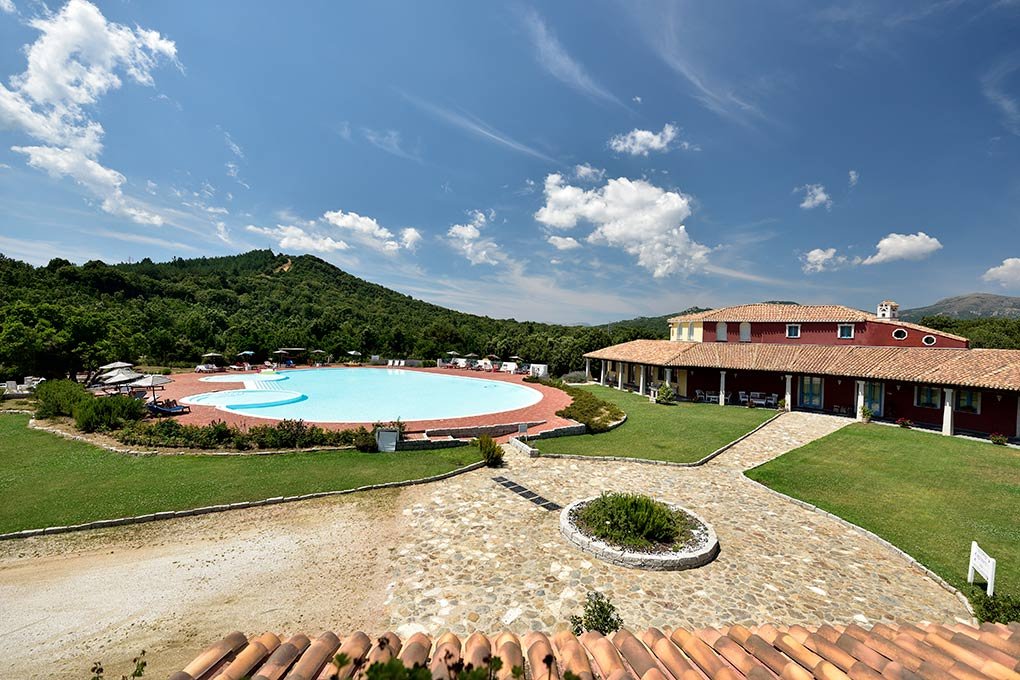 Foto 2 Hotel Orlando Resort Villagrande Strisaili, 01