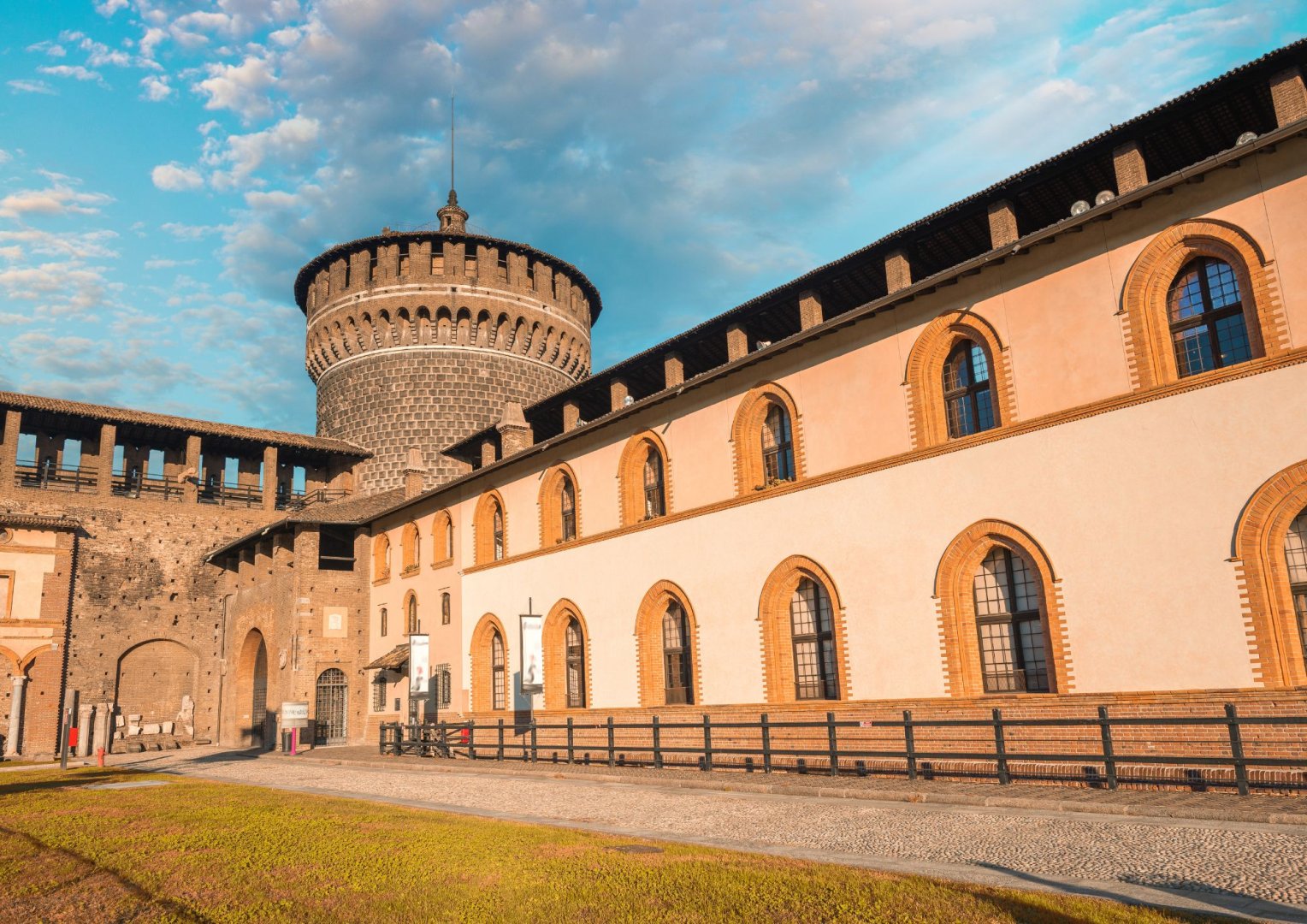 Foto 9 Un viaggio paradisiaco tra tortellini, torri e dolci colline