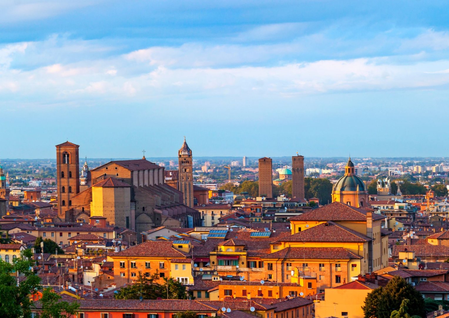 Foto 10 Un viaggio paradisiaco tra tortellini, torri e dolci colline