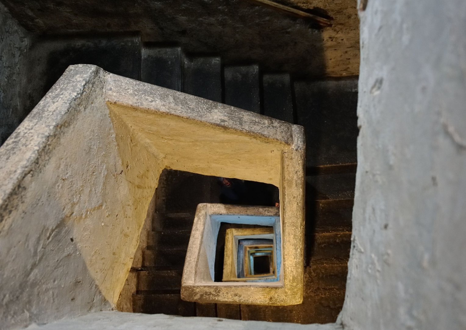 Foto 2 Tra storia, esoterismo, pizze e Lacryma Christi