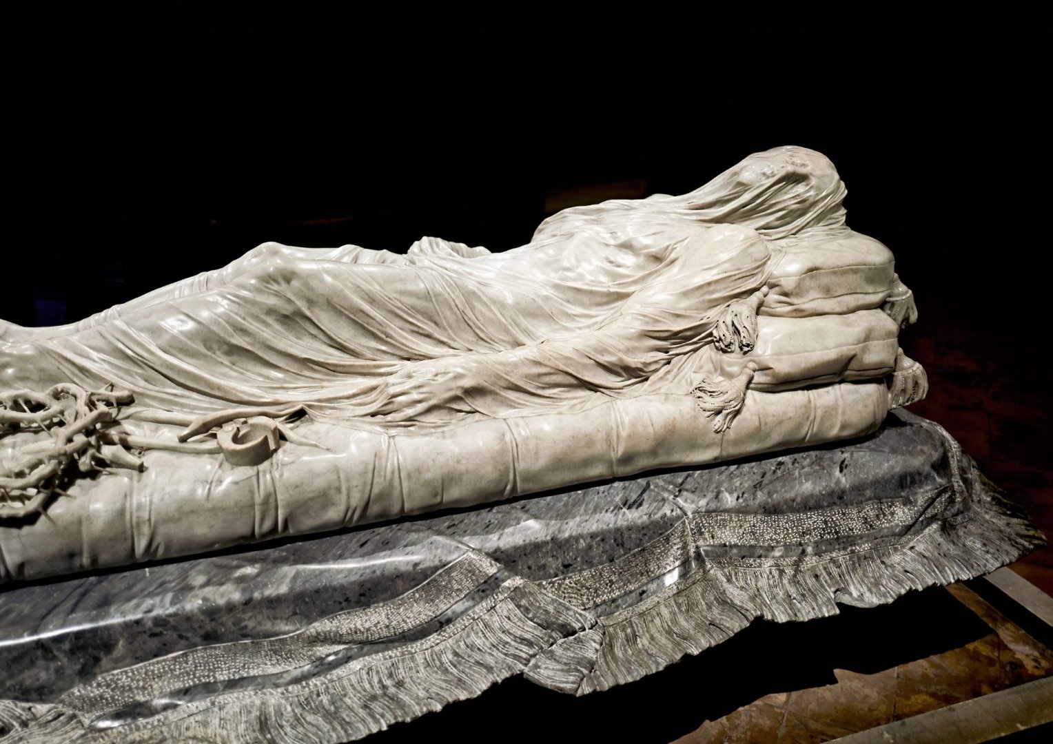 Foto 3 Tra storia, esoterismo, pizze e Lacryma Christi