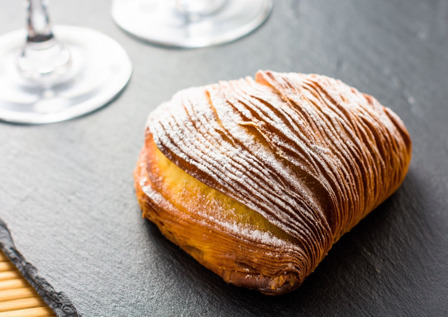 Foto 6 Tra storia, esoterismo, pizze e Lacryma Christi