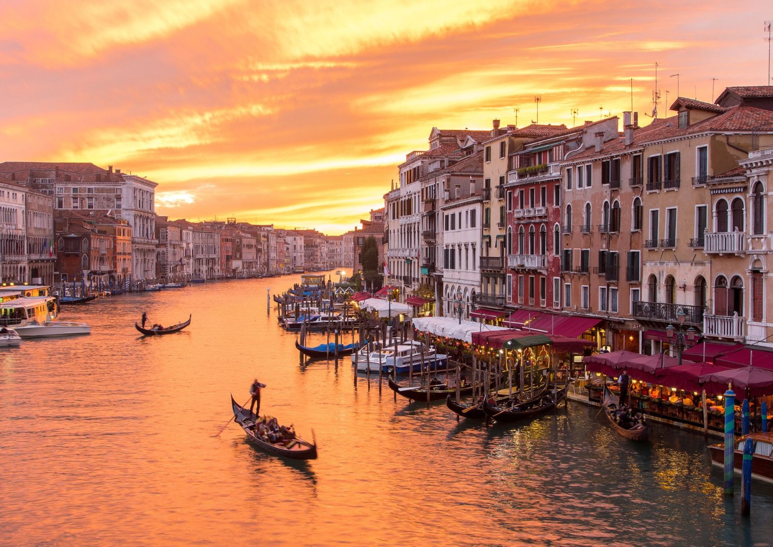 Foto 9 Venezia Svelata 3 stelle: gemme nascoste, tradizioni artigianali e canali da sogno